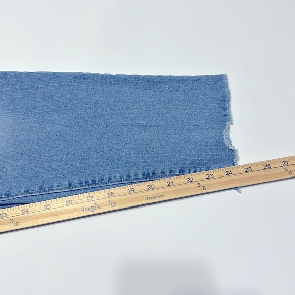 Old navy O.G straight high rise 98%cotton 2% spandex - Picture 5 of 6